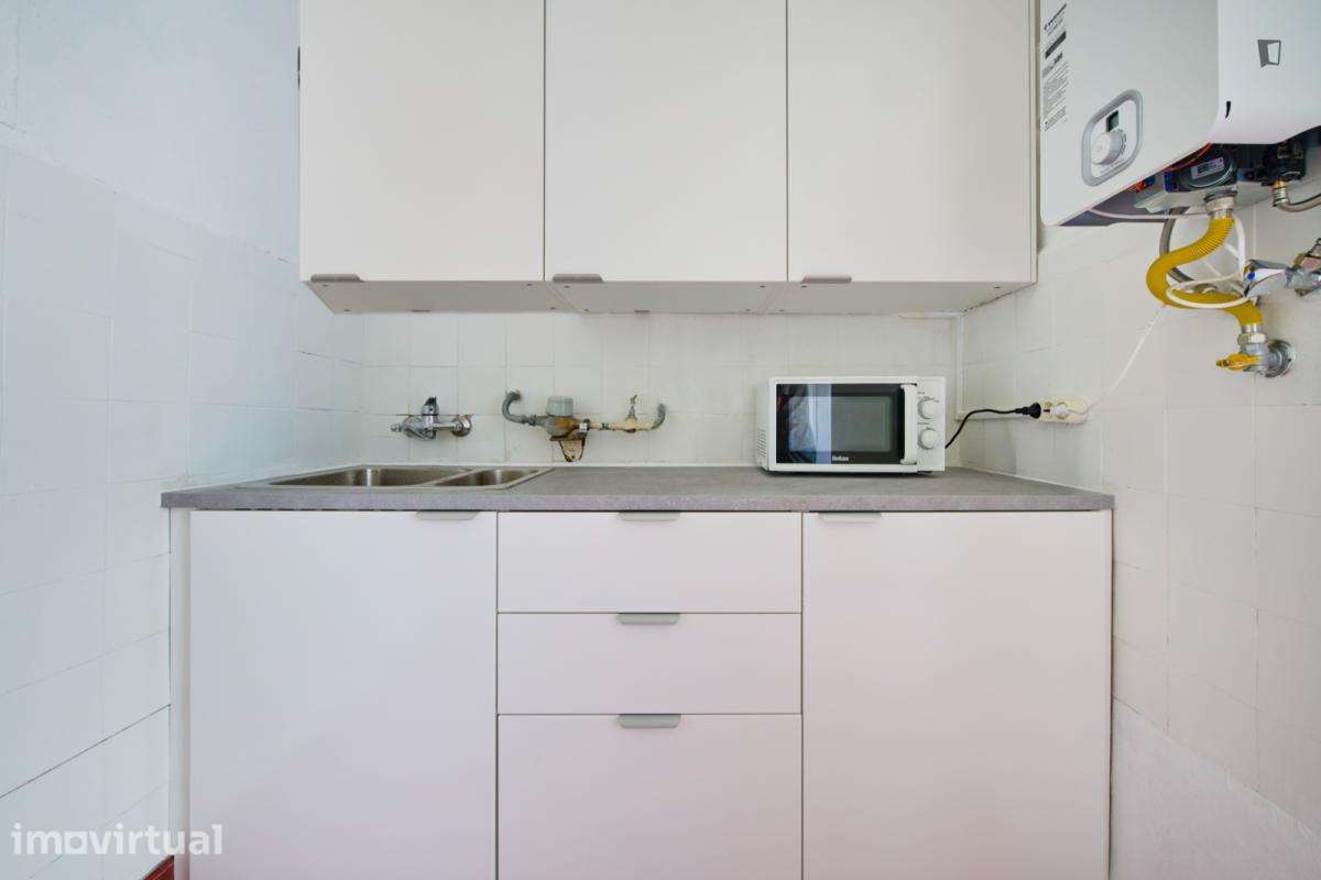 Quarto - localizado em São Bento Lisbon - Grande imagem: 3/31