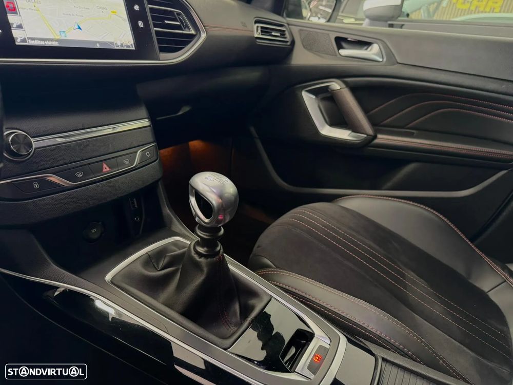 Peugeot 308 1.2 PureTech GT Line - 5