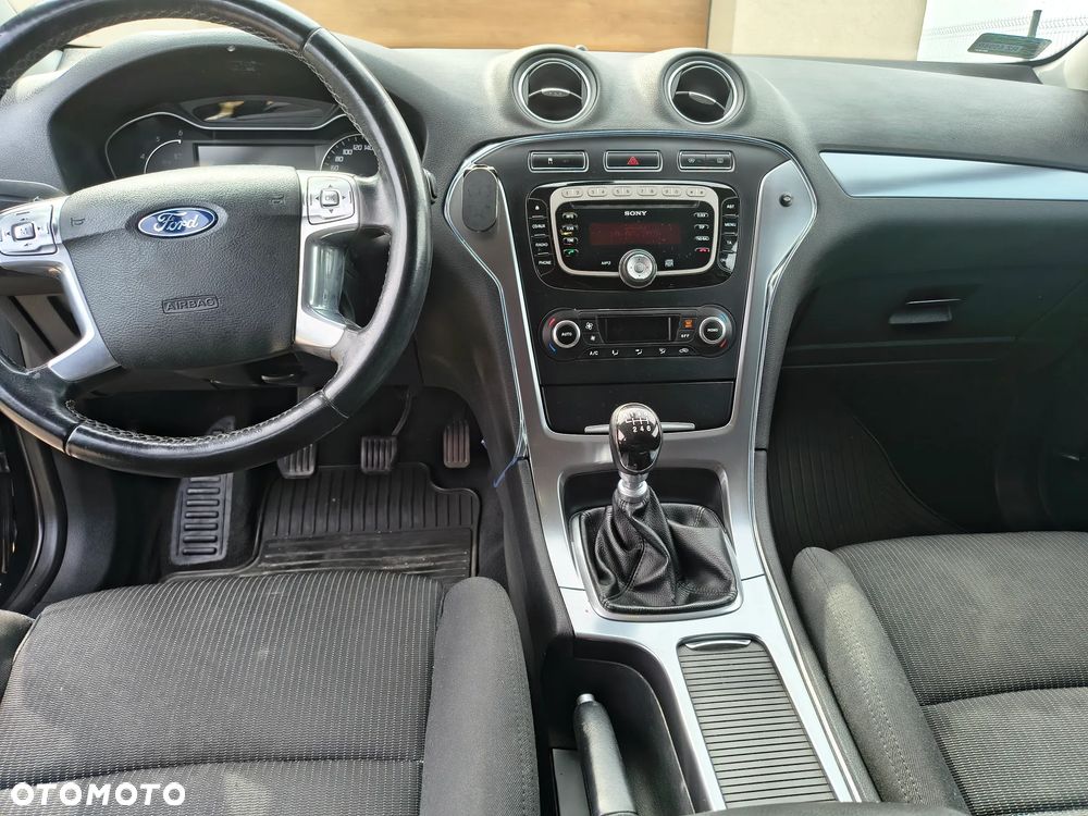 Ford Mondeo - 10