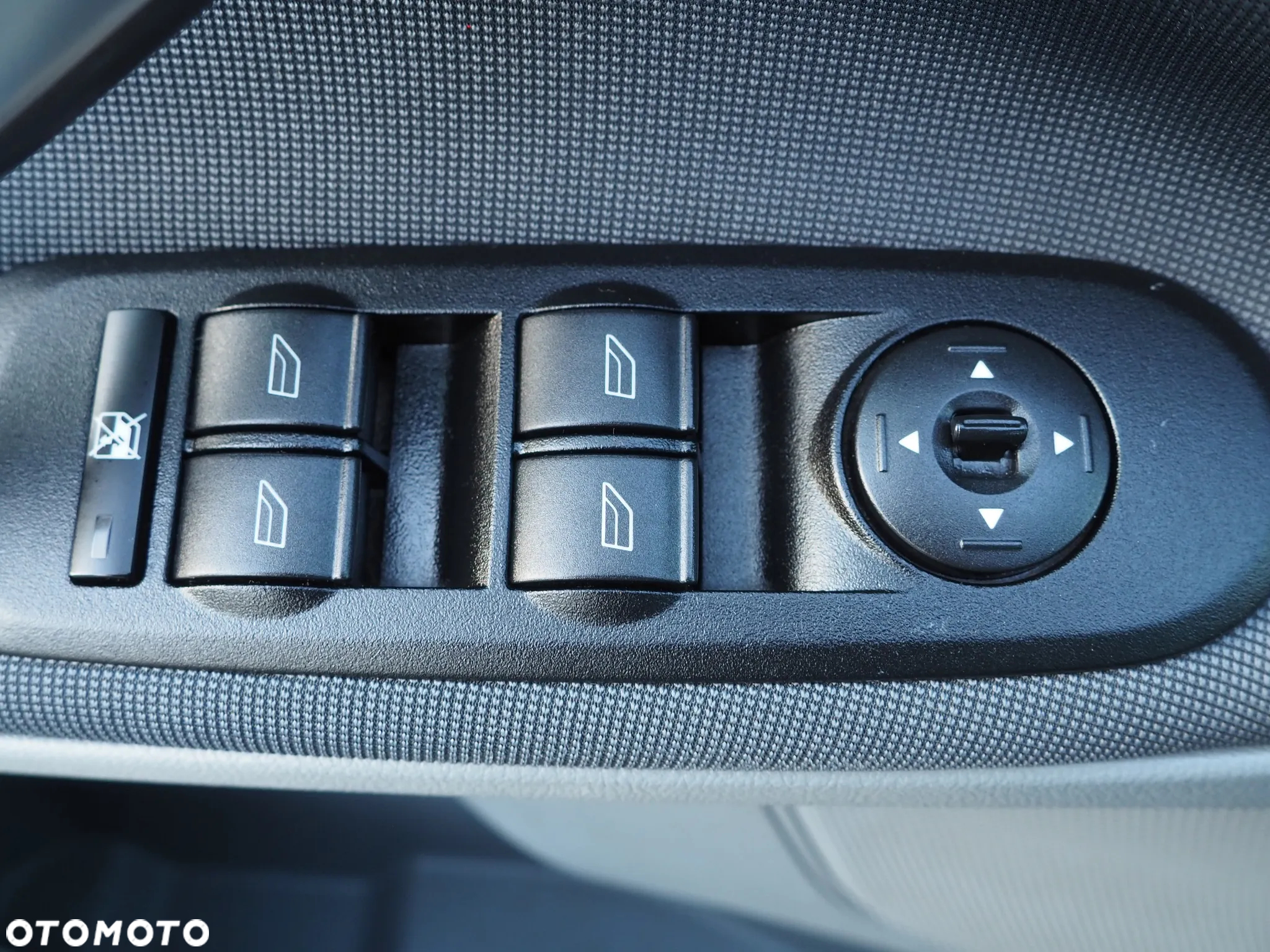 Ford S-Max - 31