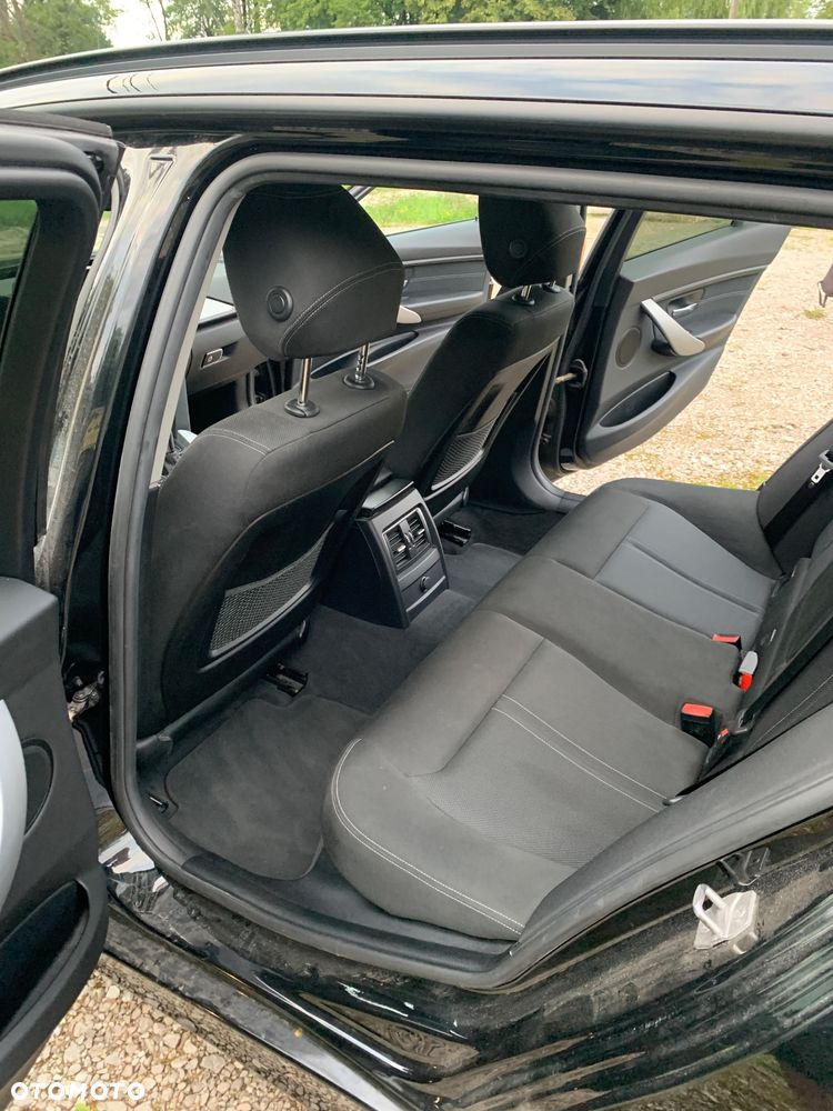 BMW Seria 3 318d Sport Line Shadow - 11