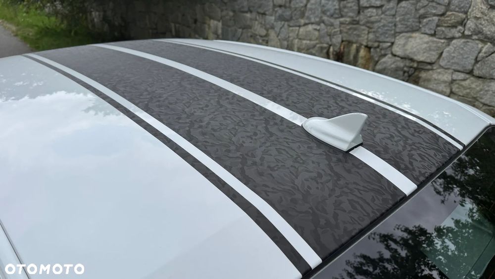 Dodge Challenger 6.4 Scat Pack - 18