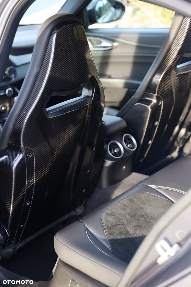 Alfa Romeo Giulia 2.9 Bi Turbo V6 Quadrifoglio - 32