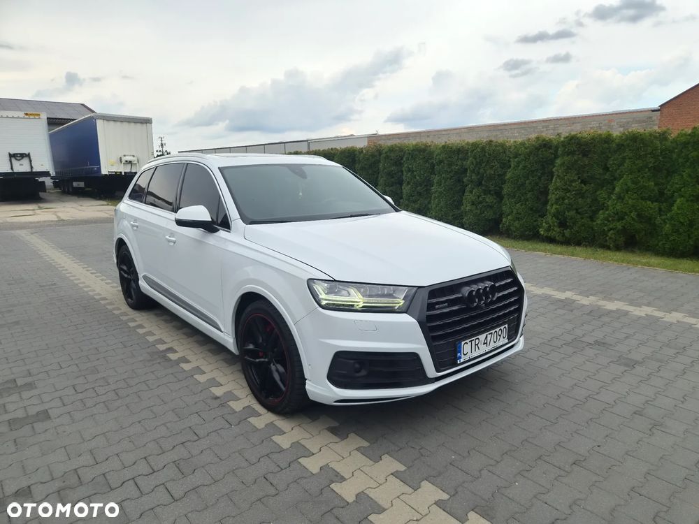 Audi Q7 - 1