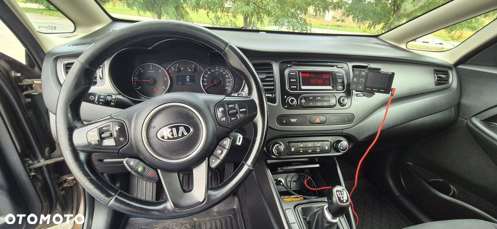 Kia Carens 1.7 CRDi XL - 7