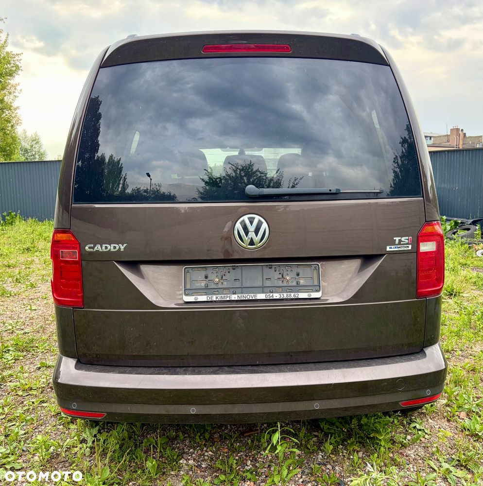Volkswagen Caddy 1.4 TSI Highline DSG - 24
