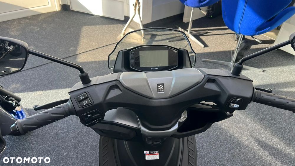 Suzuki Burgman - 7