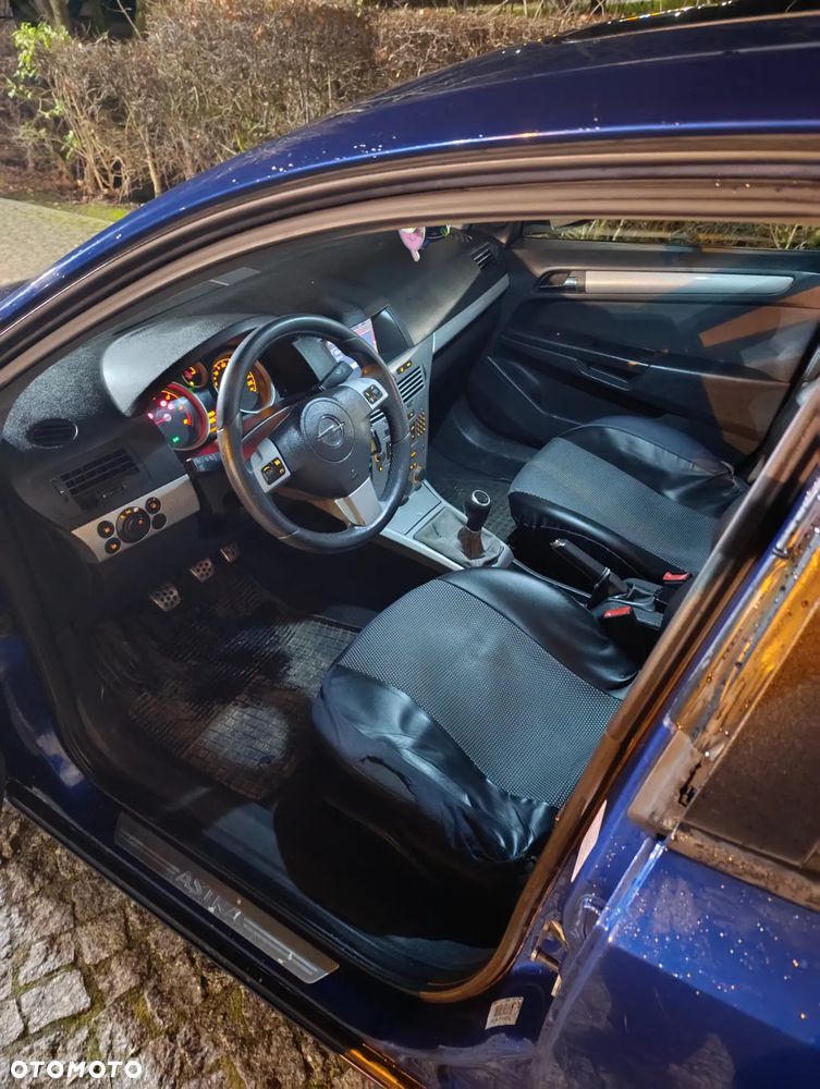 Opel Astra 1.9 CDTI Cosmo - 6