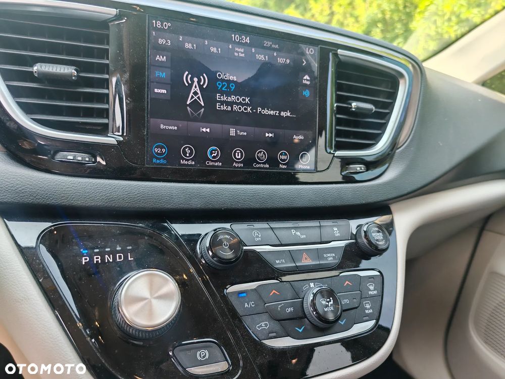 Chrysler Pacifica - 9