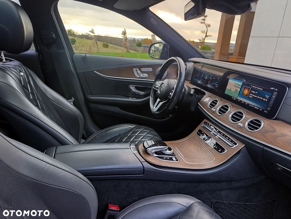 Mercedes-Benz Klasa E - 12