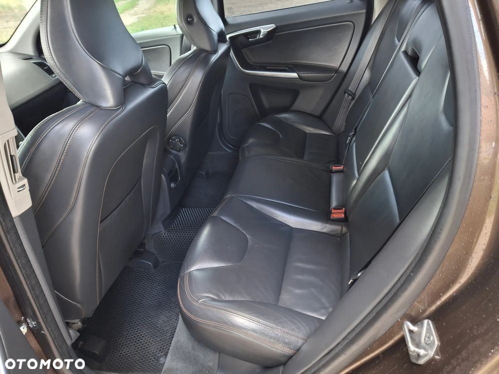 Volvo XC 60 D4 Drive-E Momentum - 22