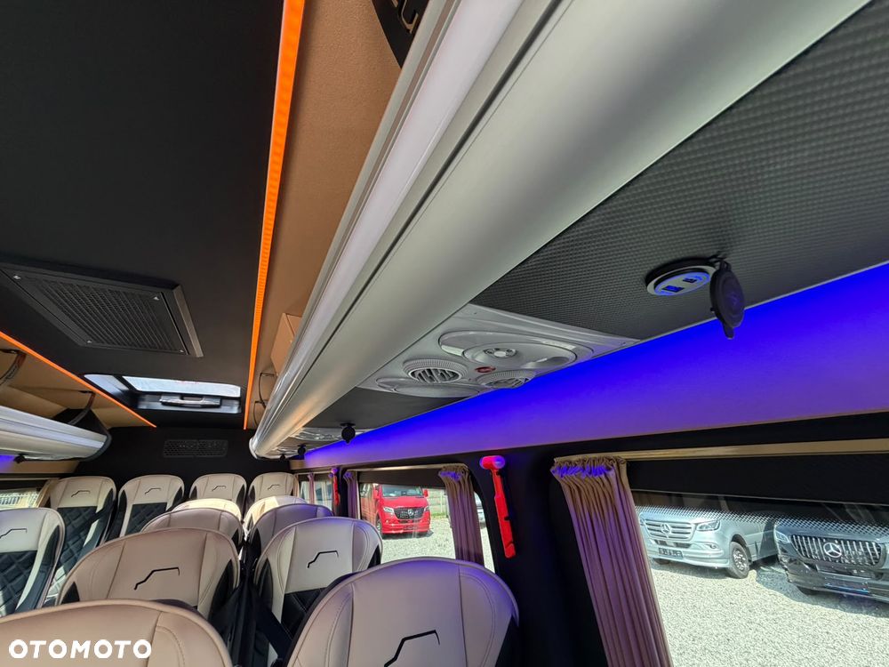 Mercedes-Benz Sprinter 519 - 26