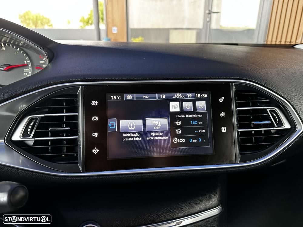 Peugeot 308 SW 1.6 BlueHDi Style - 23