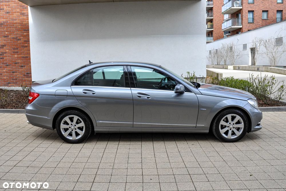 Mercedes-Benz Klasa C 350 BlueEff 4-Matic Elegance - 5