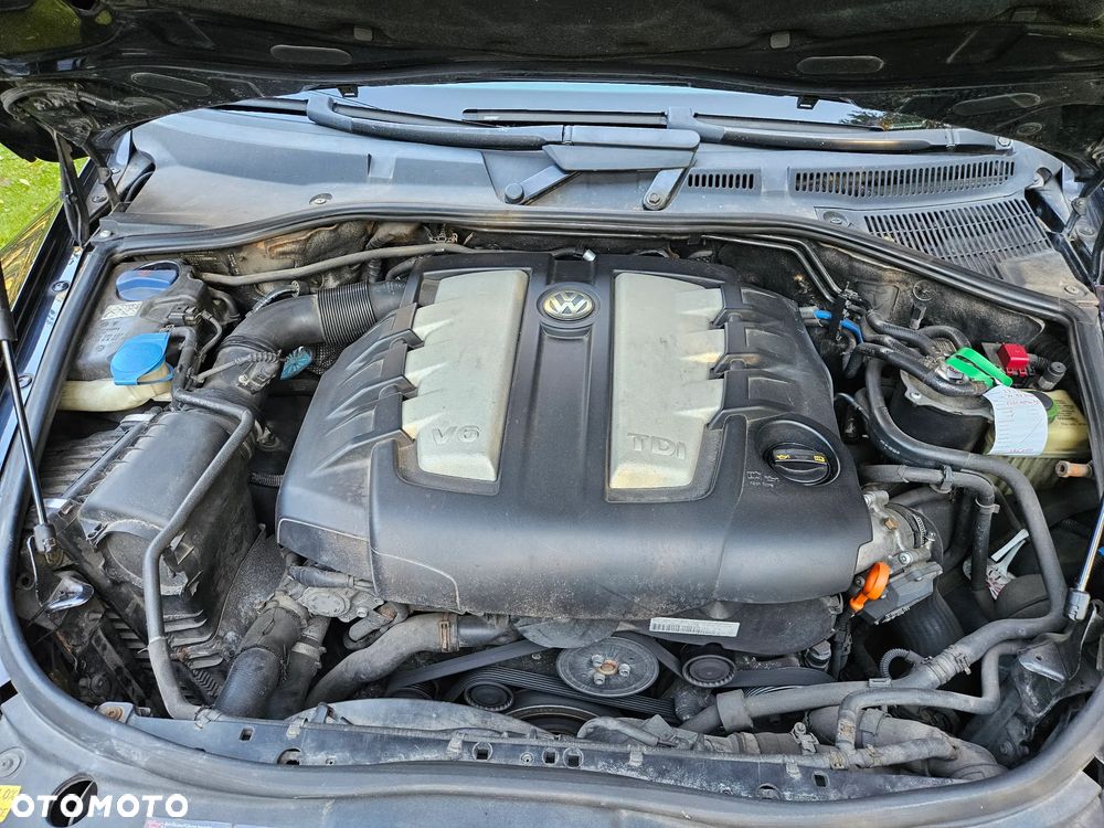 Volkswagen Touareg - 22