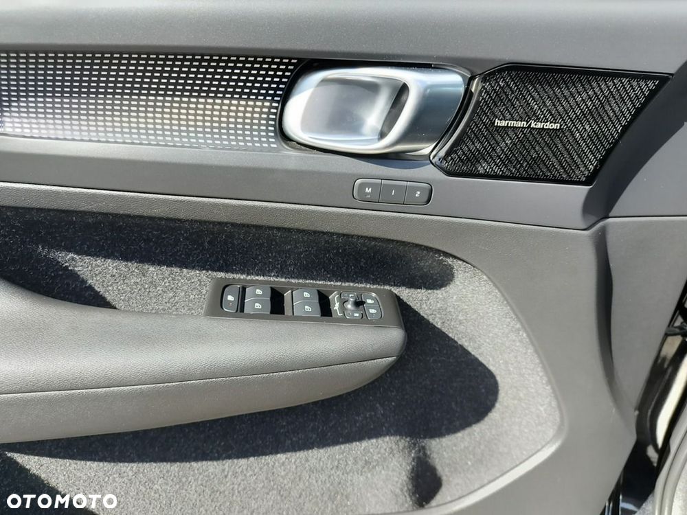 Volvo XC 40 82kWh Recharge Twin AWD Plus - 20