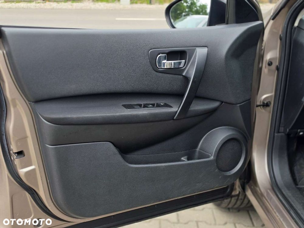 Nissan Qashqai+2 - 33