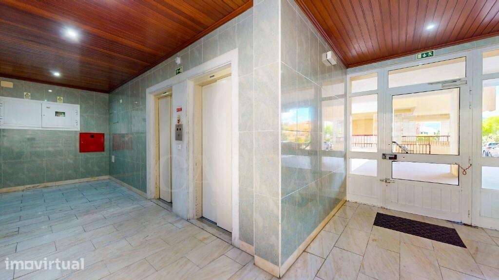 Apartamento T3 com Garagem Box na Póvoa de Santa Iria - Grande imagem: 3/29