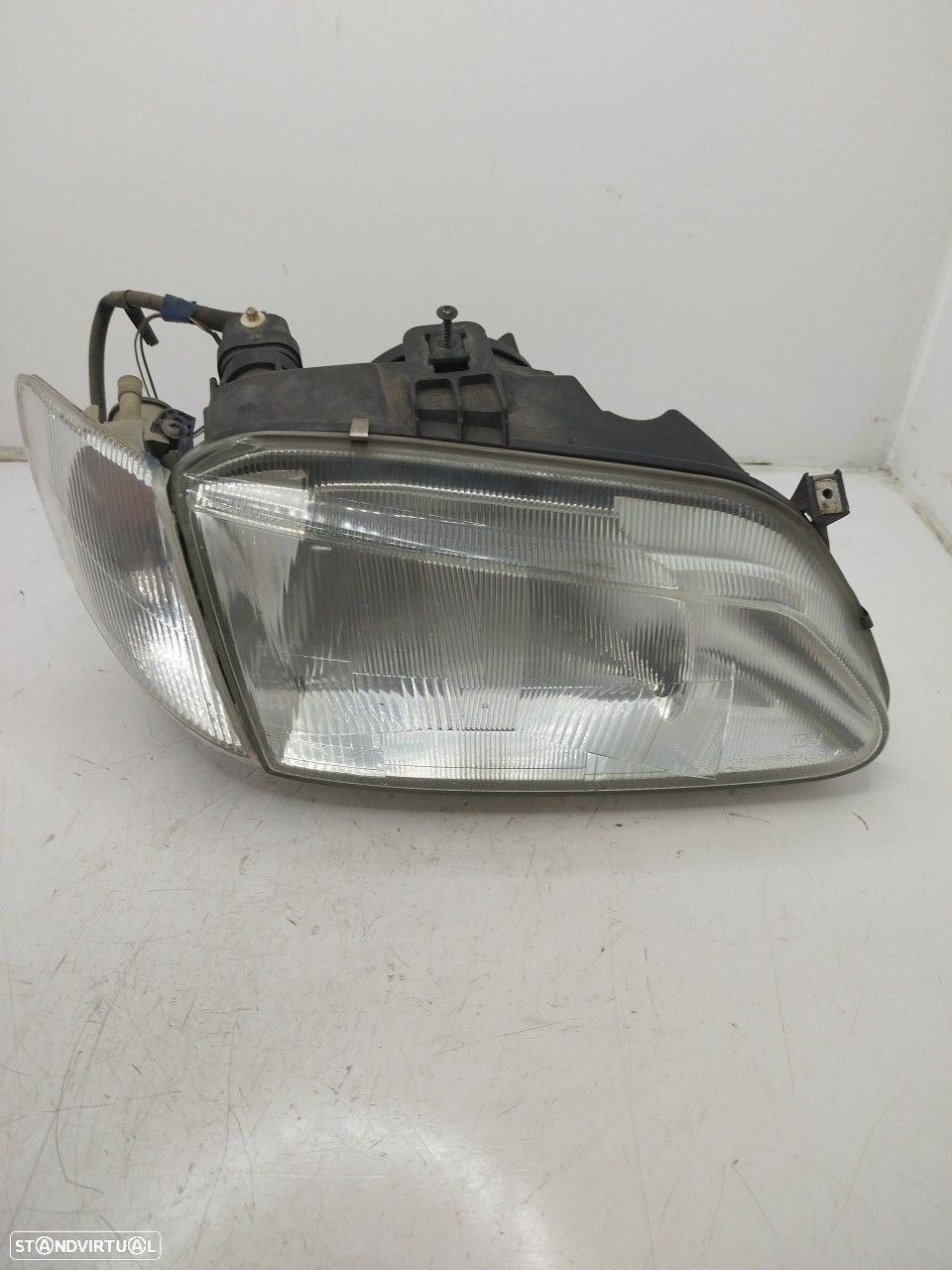 Farol/ Otica Dianteiro Dto Renault Megane I Classic (La0/1_) - 2
