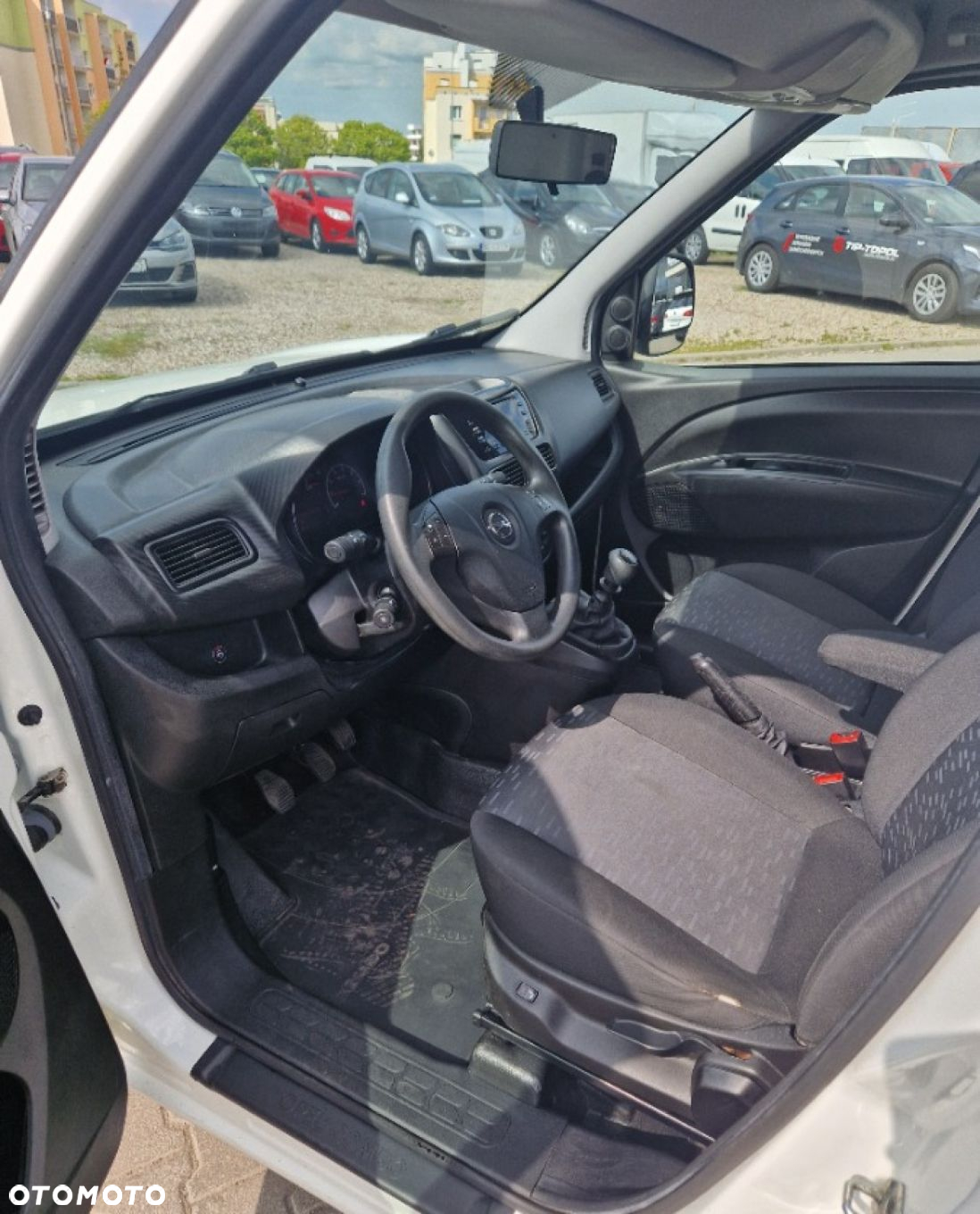 Opel COMBO - 8