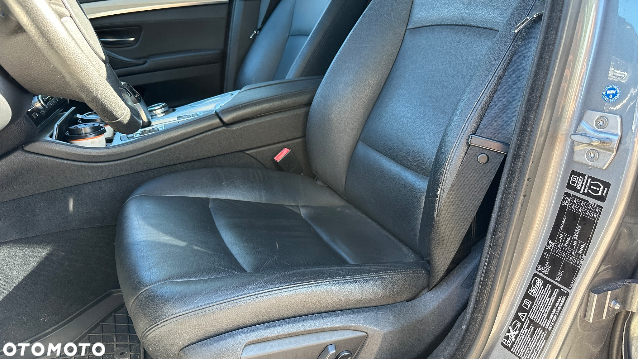 BMW Seria 5 520d xDrive Luxury Line - 37