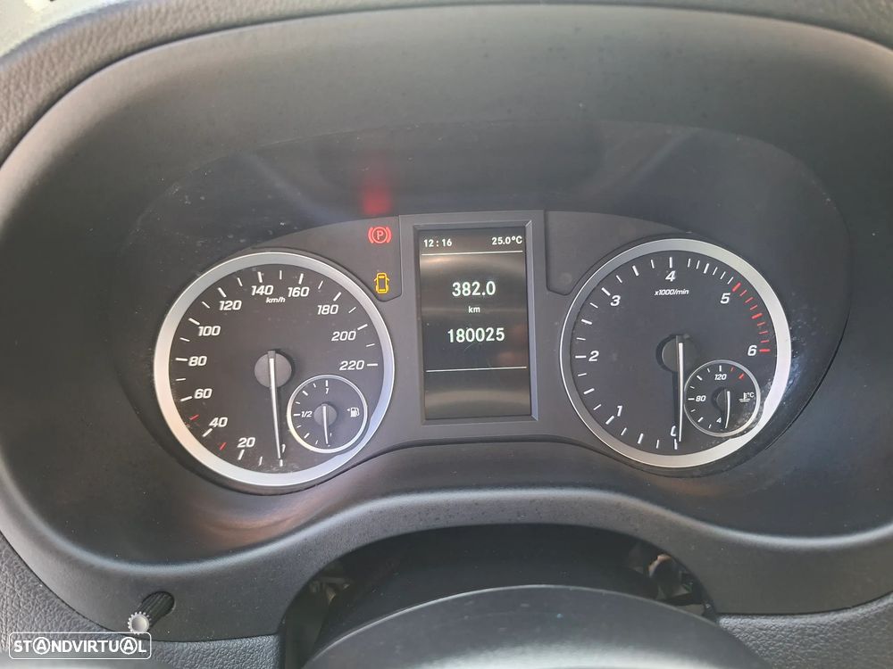 Mercedes-Benz Vito - 17