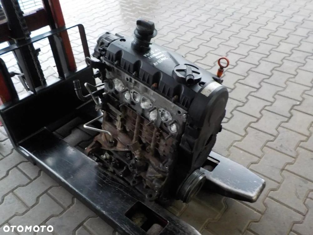 VW T5 1.9 TDI SILNIK AXC AXB PEWNY - 1