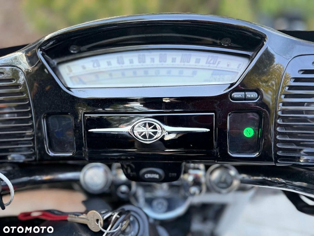 Yamaha Venture - 6