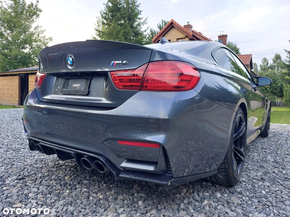 BMW M4 - 8