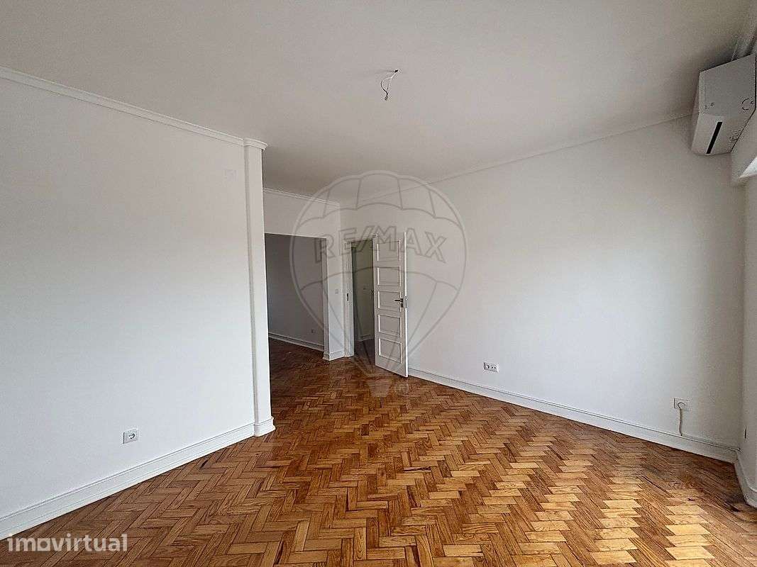 Apartamento T2 para arrendamento - Grande imagem: 4/18