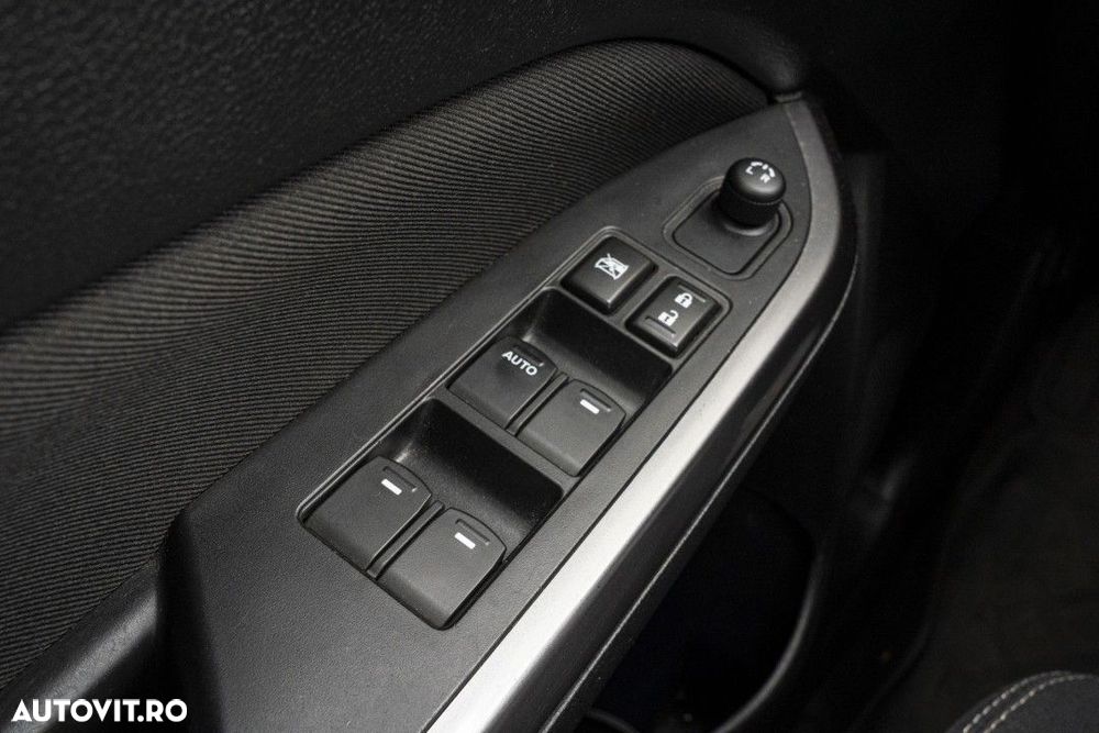 Suzuki Vitara - 25