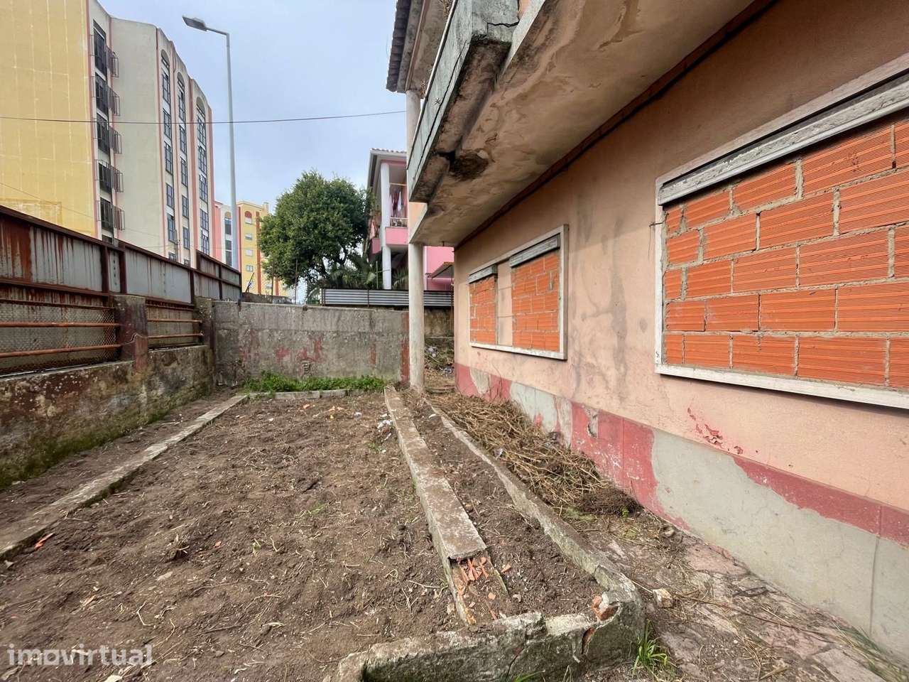 Moradia T5 Amadora - Grande imagem: 5/24