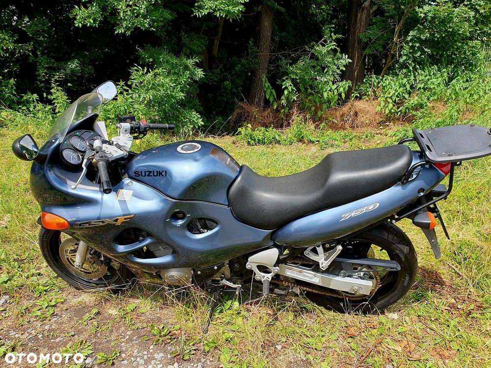 Suzuki GSX - 3