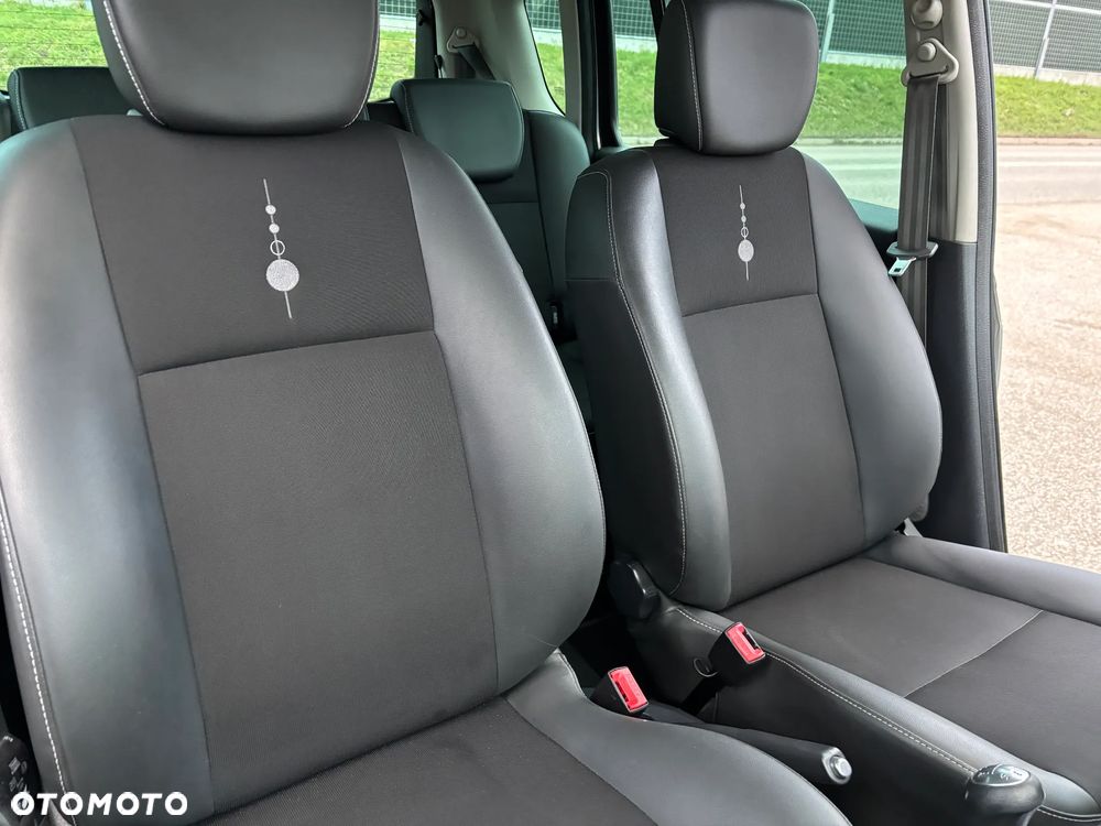 Renault Modus 1.2 16V Night and Day - 23