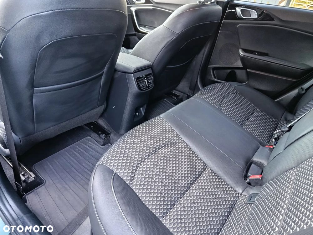 Kia Ceed 1.5 T-GDI Tribute DCT - 12