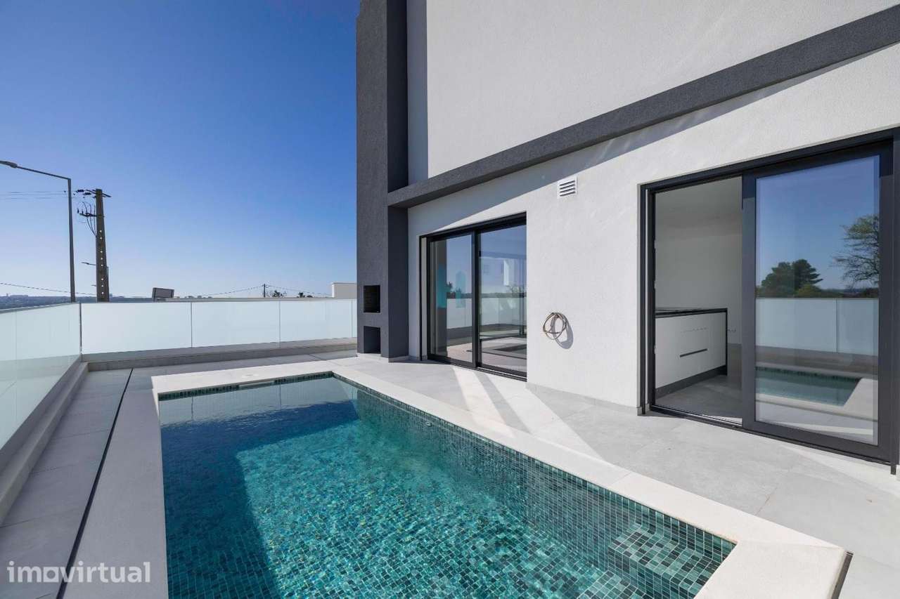 Moradia V3+1, c/ piscina e garagem - M.G - Grande imagem: 4/30