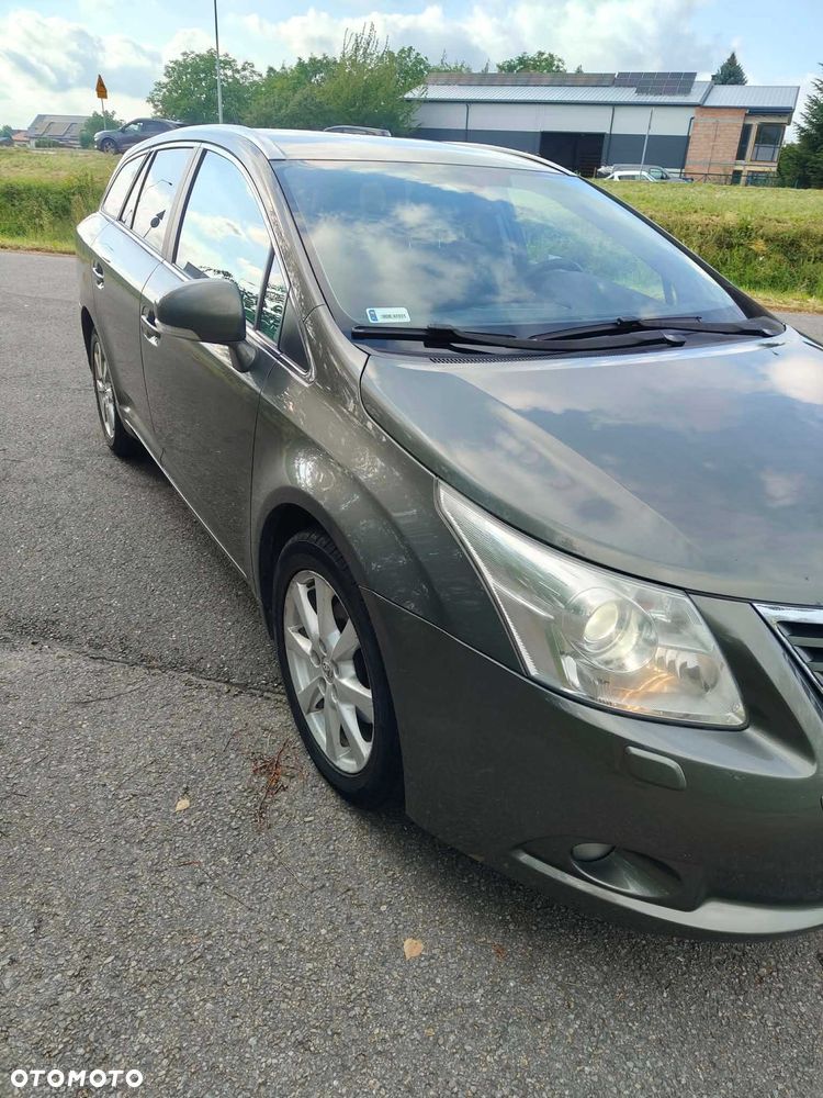 Toyota Avensis - 3