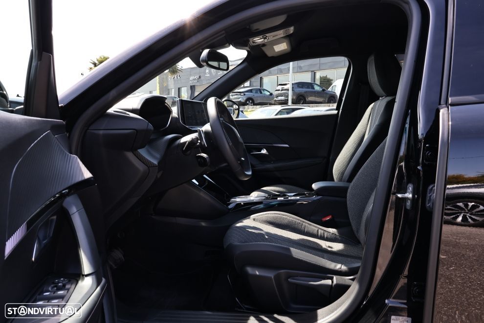 Peugeot 2008 1.2 Hybrid Allure e-DCS6 - 15
