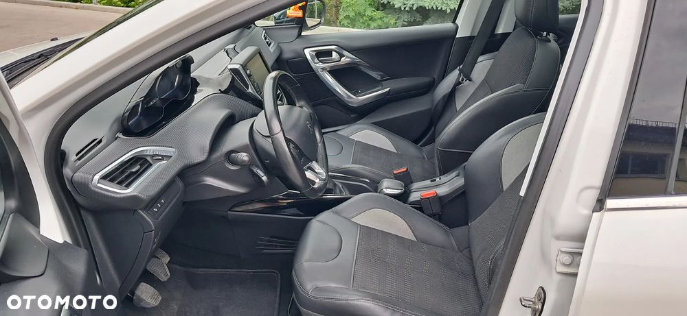 Peugeot 2008 1.6 BlueHDi Allure - 14