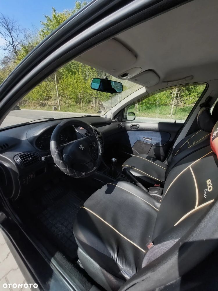 Peugeot 206 - 9