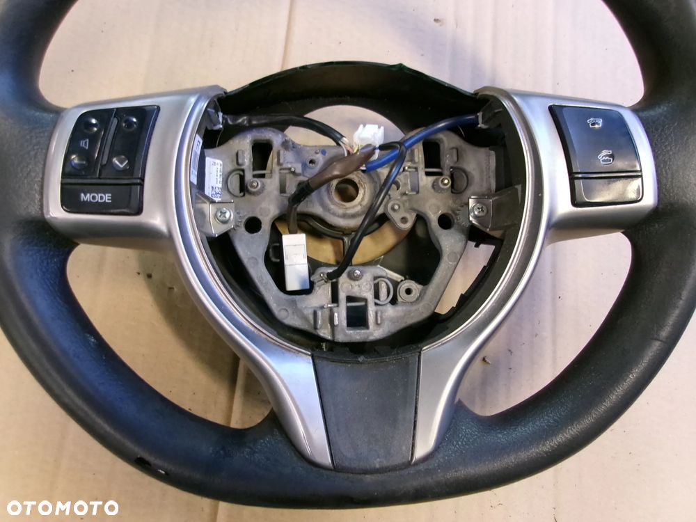 PRZEŁĄCZNIKI Z KIEROWNICY TOYOTA YARIS III  11-20 - 1