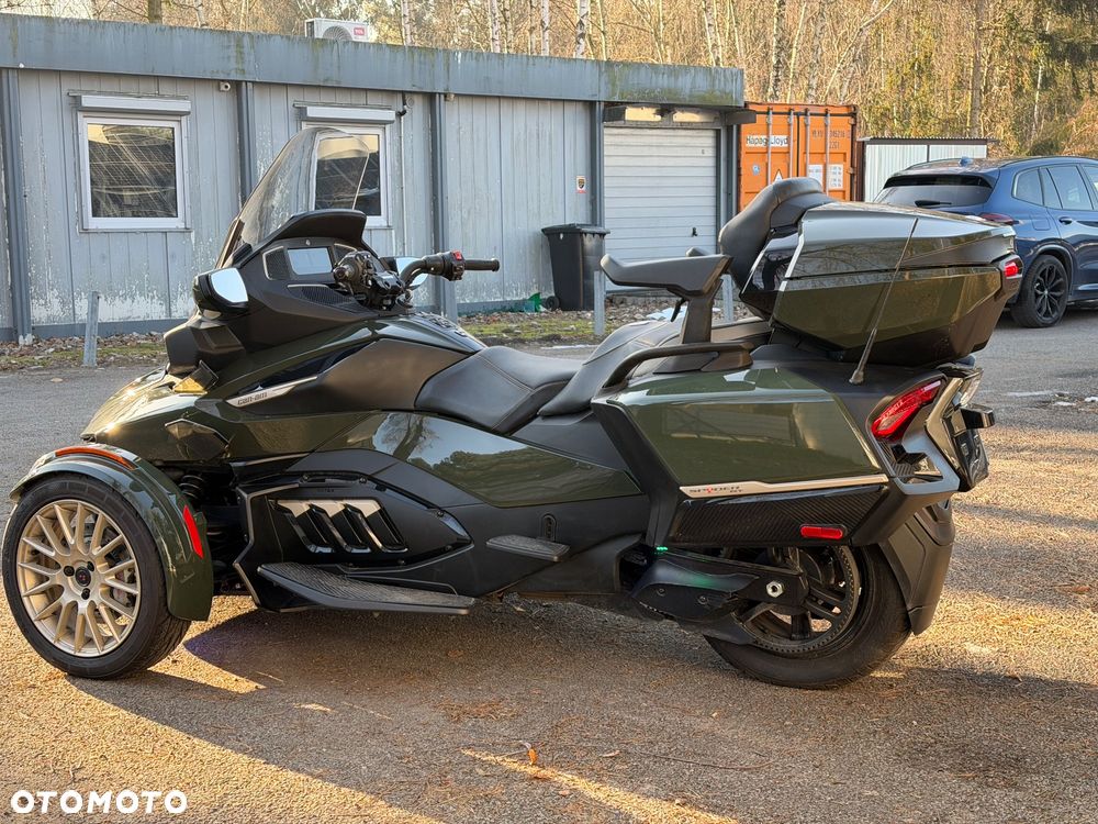 Can-Am Spyder - 6