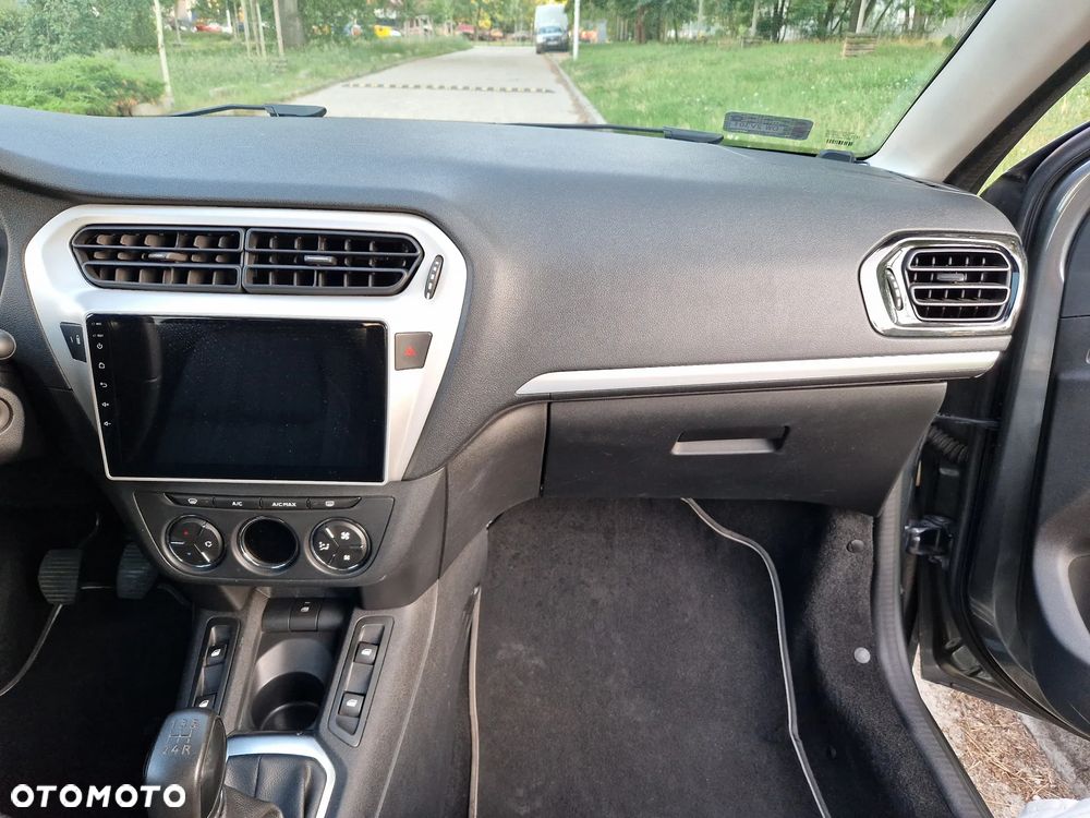 Peugeot 301 1.6 VTi Allure - 22