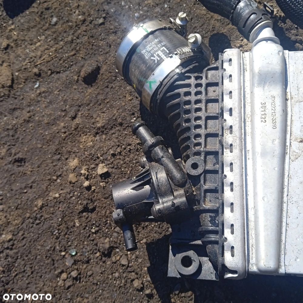 Chłodnica intercooler 4M0317021G - 3