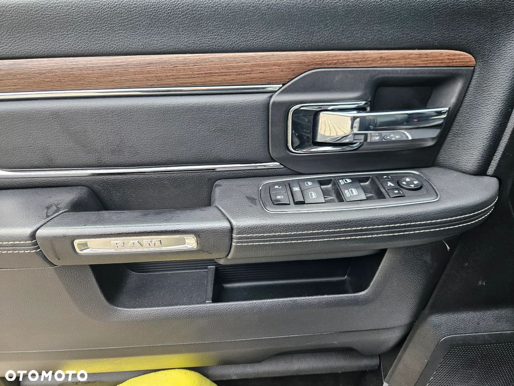 RAM 1500 - 19
