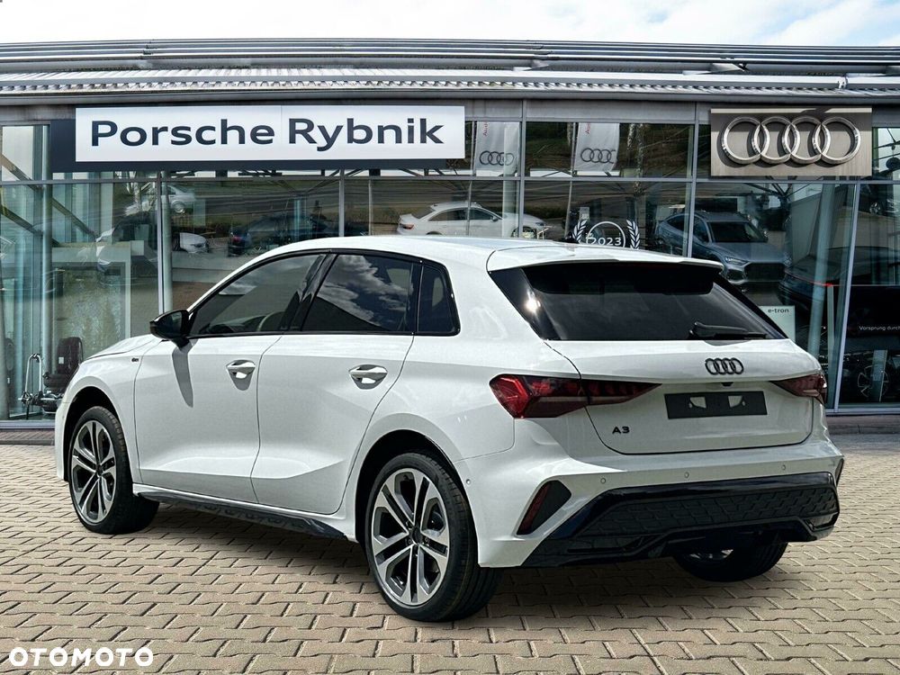 Audi A3 Sportback - 3