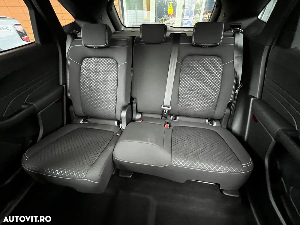 Ford Kuga 2.5 Duratec FWD PHEV Titanium - 17