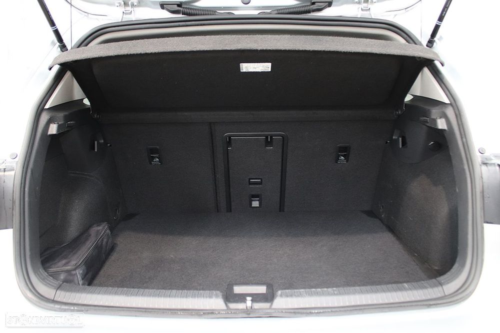 VW Golf 1.0 TSI Life - 22