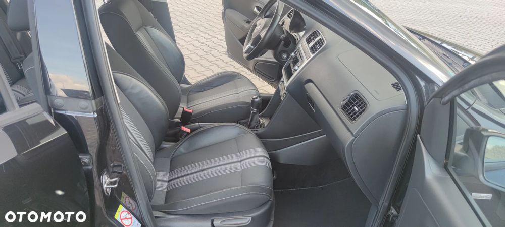 Volkswagen Polo 1.2 Blue Motion Technology MATCH - 27