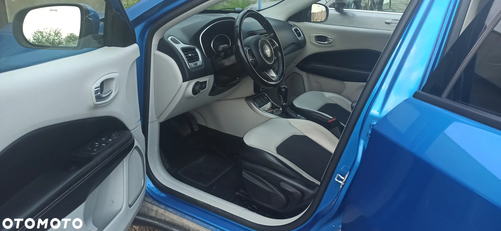 Jeep Compass - 13